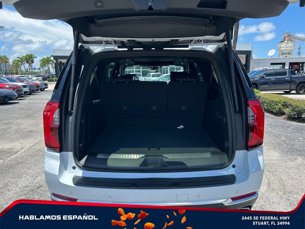 New 2026 GMC Yukon XL Denali w/ Denali Reserve Package AWD/4WD image 10