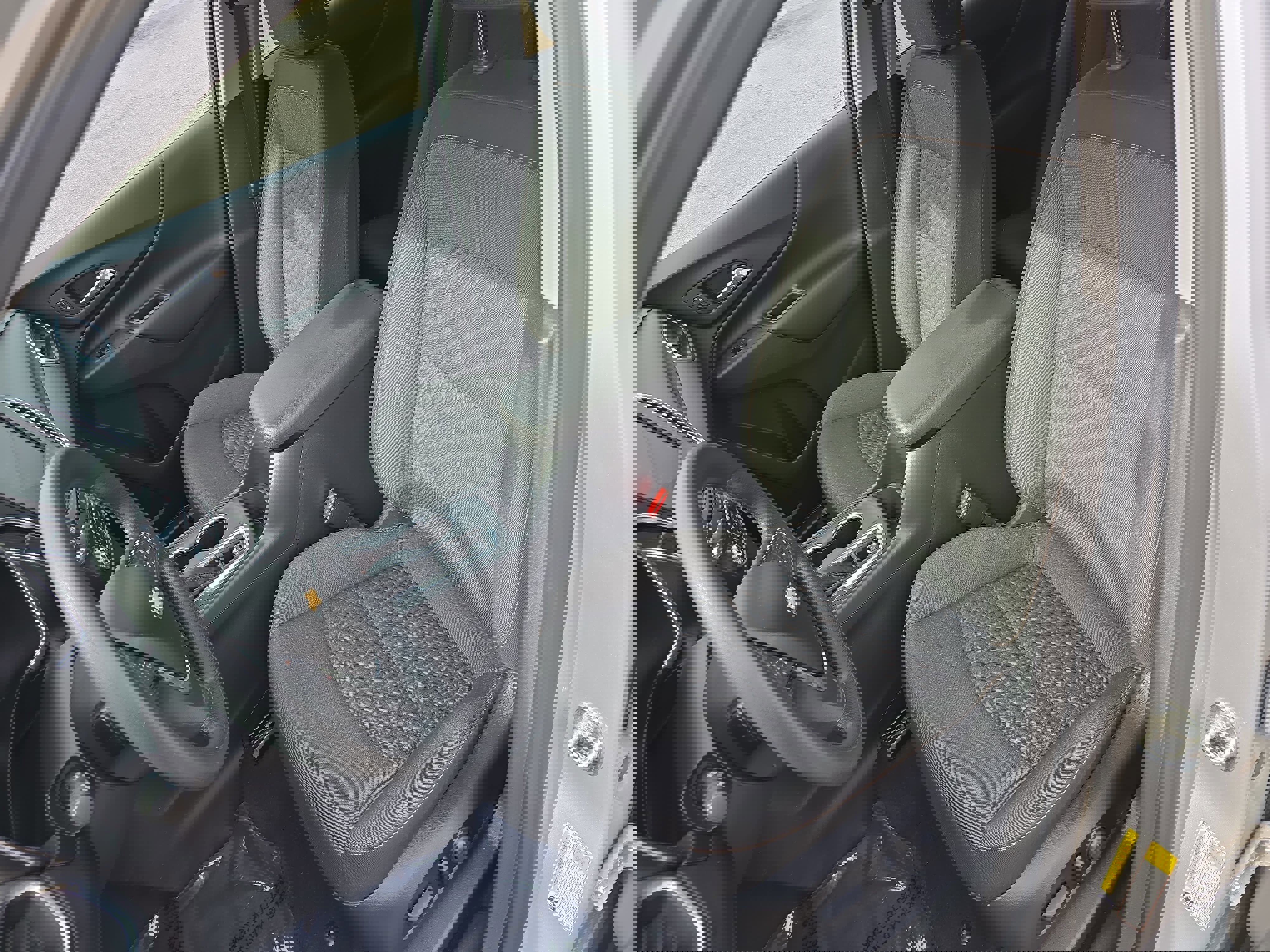 Used 2020 Chevrolet Equinox LT image 17