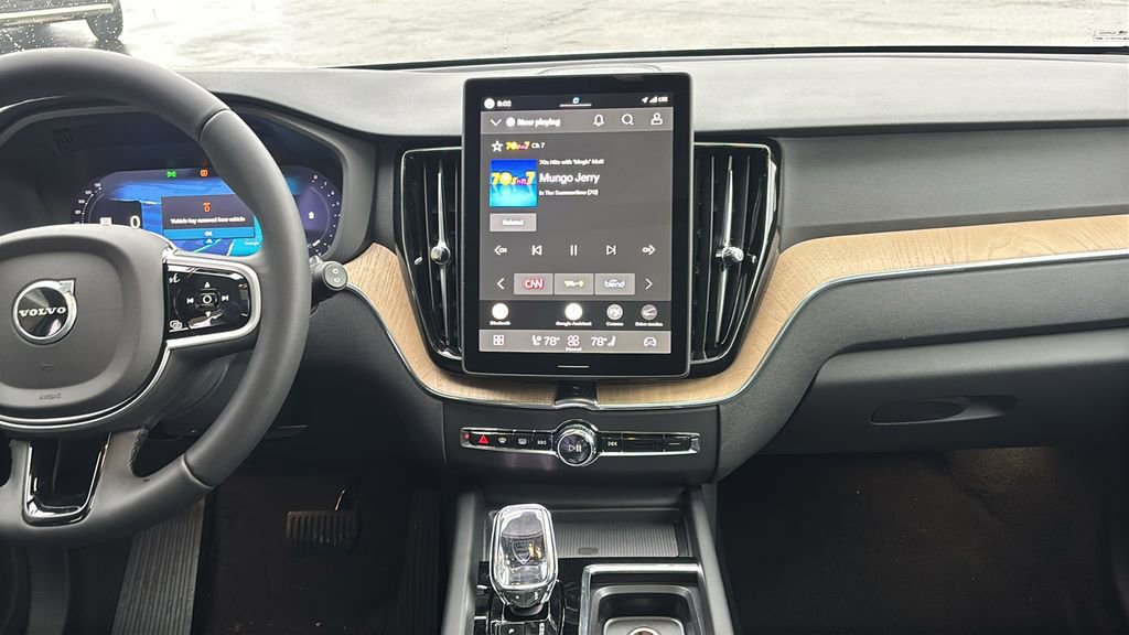 New 2026 Volvo XC60 B5 Plus w/ Protection Package Premier image 6