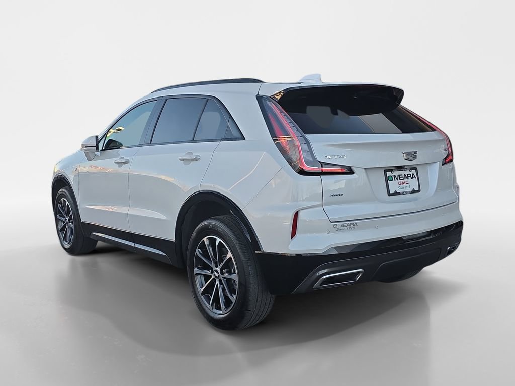 Used 2024 Cadillac XT4 Sport image 3