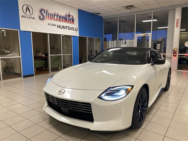 Used 2024 Nissan Z Performance w/ Floor Mat Package