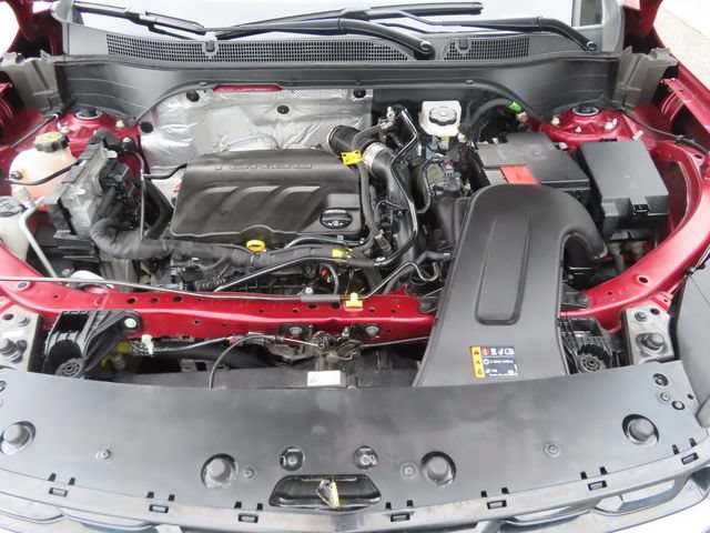 Used 2024 Chevrolet Trax RS w/ Sunroof Package FWD image 14