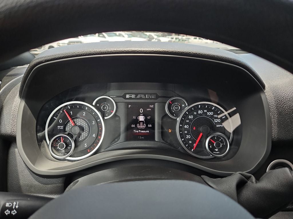 New 2026 RAM 2500 Tradesman AWD/4WD image 29