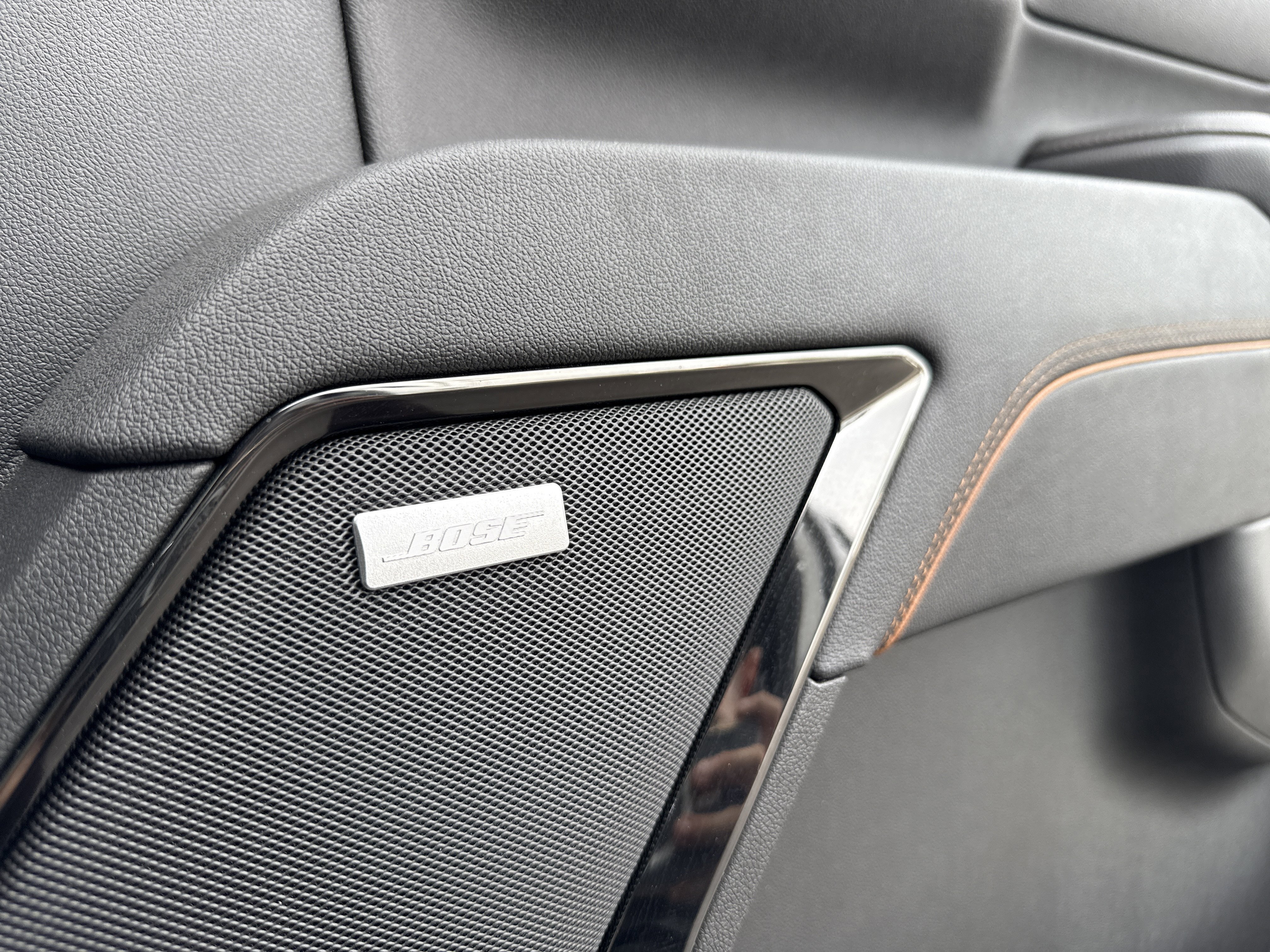 Used 2025 GMC Sierra 2500 AT4 image 12