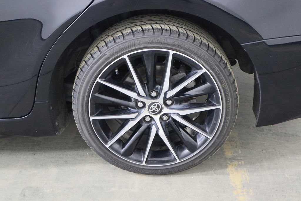 Used 2021 Toyota Camry SE image 40
