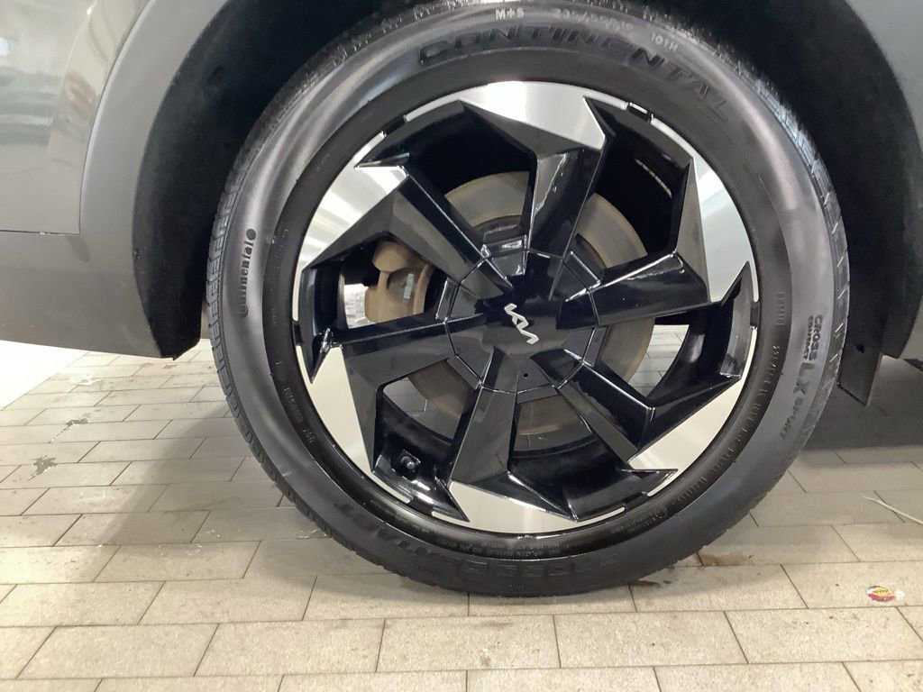 Certified 2025 Kia Sorento EX image 27