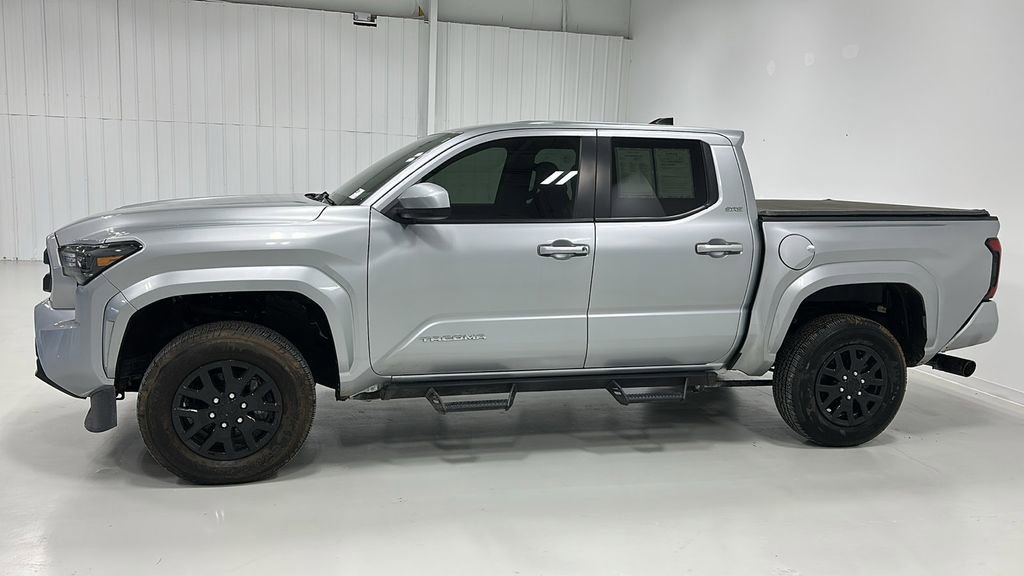 Used 2024 Toyota Tacoma SR5 image 2