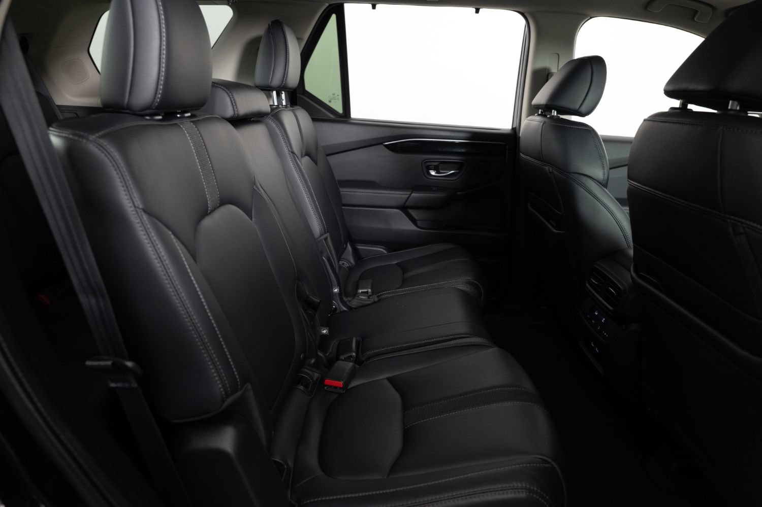 Used 2023 Honda Pilot Touring image 23