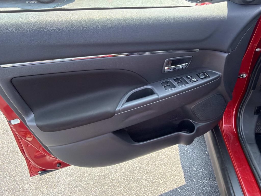 Used 2024 Mitsubishi Outlander Sport AWD image 18