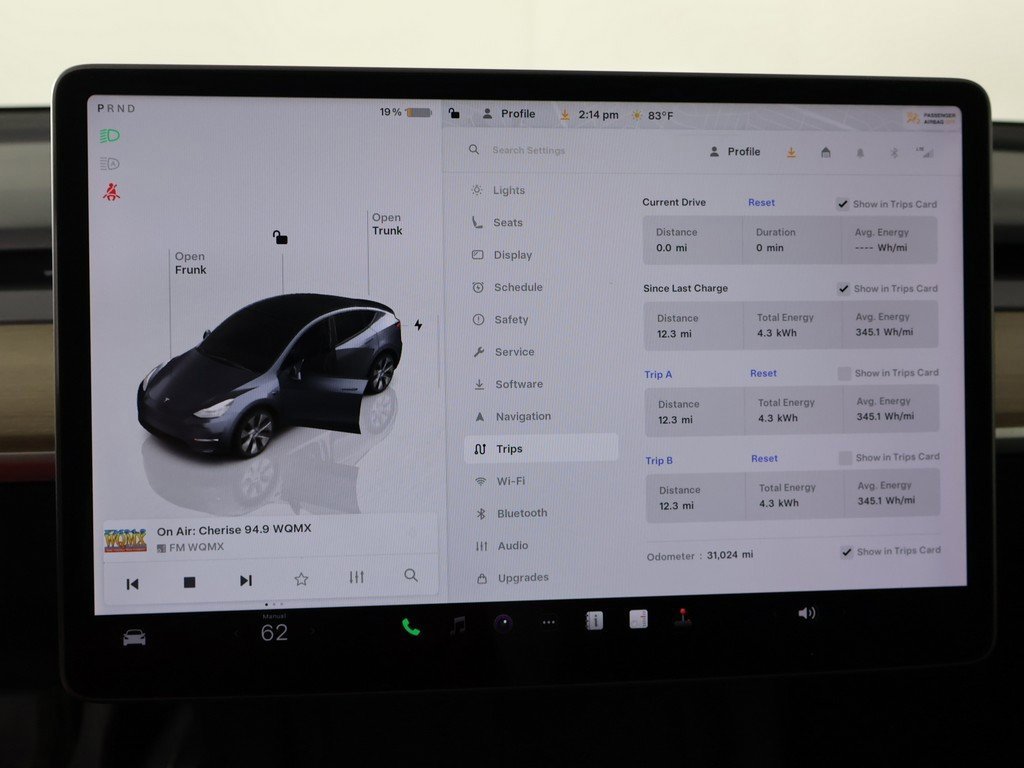 Used 2023 Tesla Model Y Long Range image 40