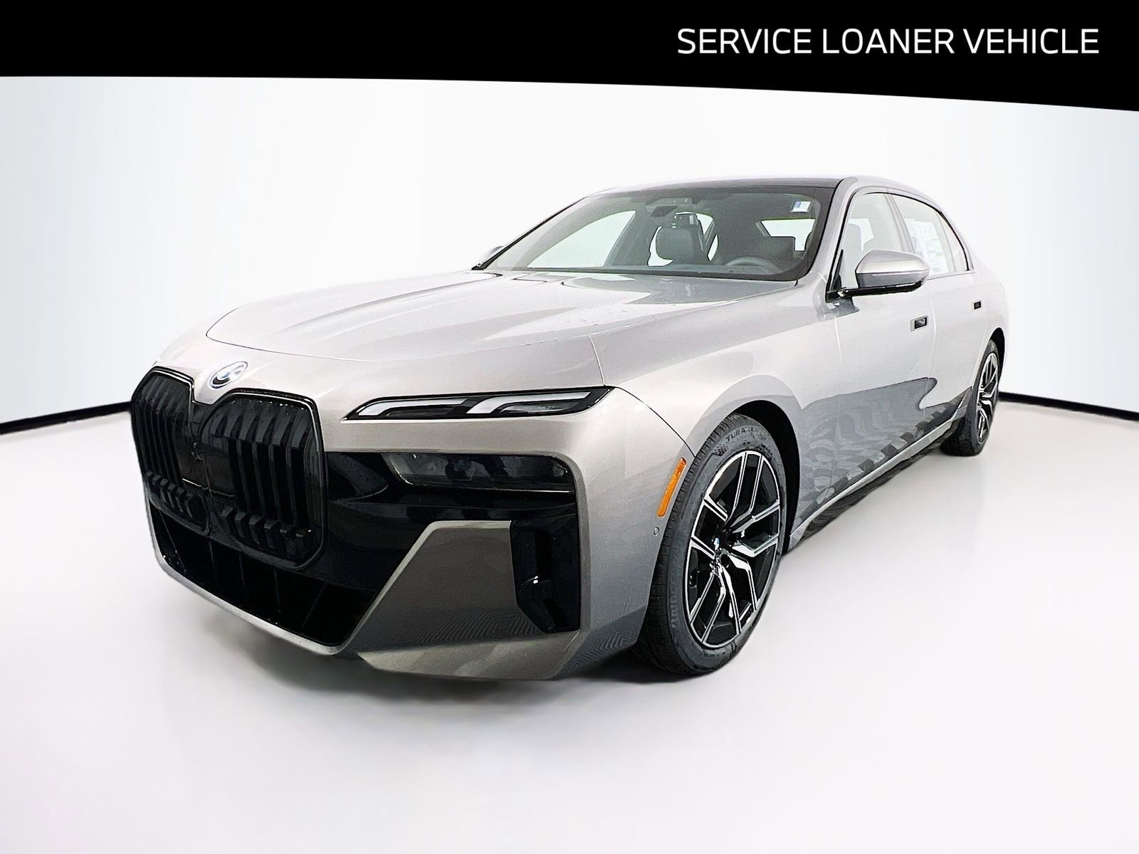 New 2025 BMW i7 xDrive60 AWD/4WD image 3