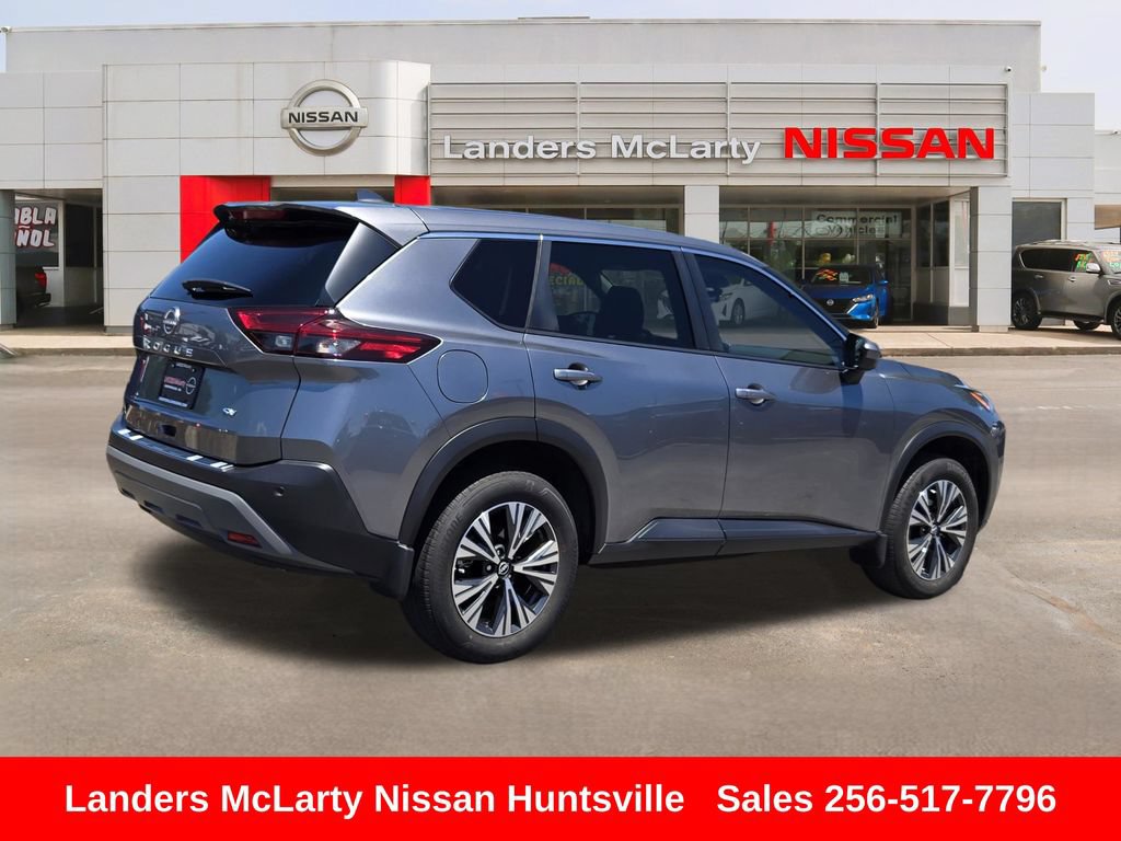 Used 2023 Nissan Rogue SV FWD image 3