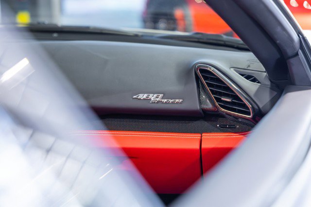Used 2018 Ferrari 488 Spider image 45