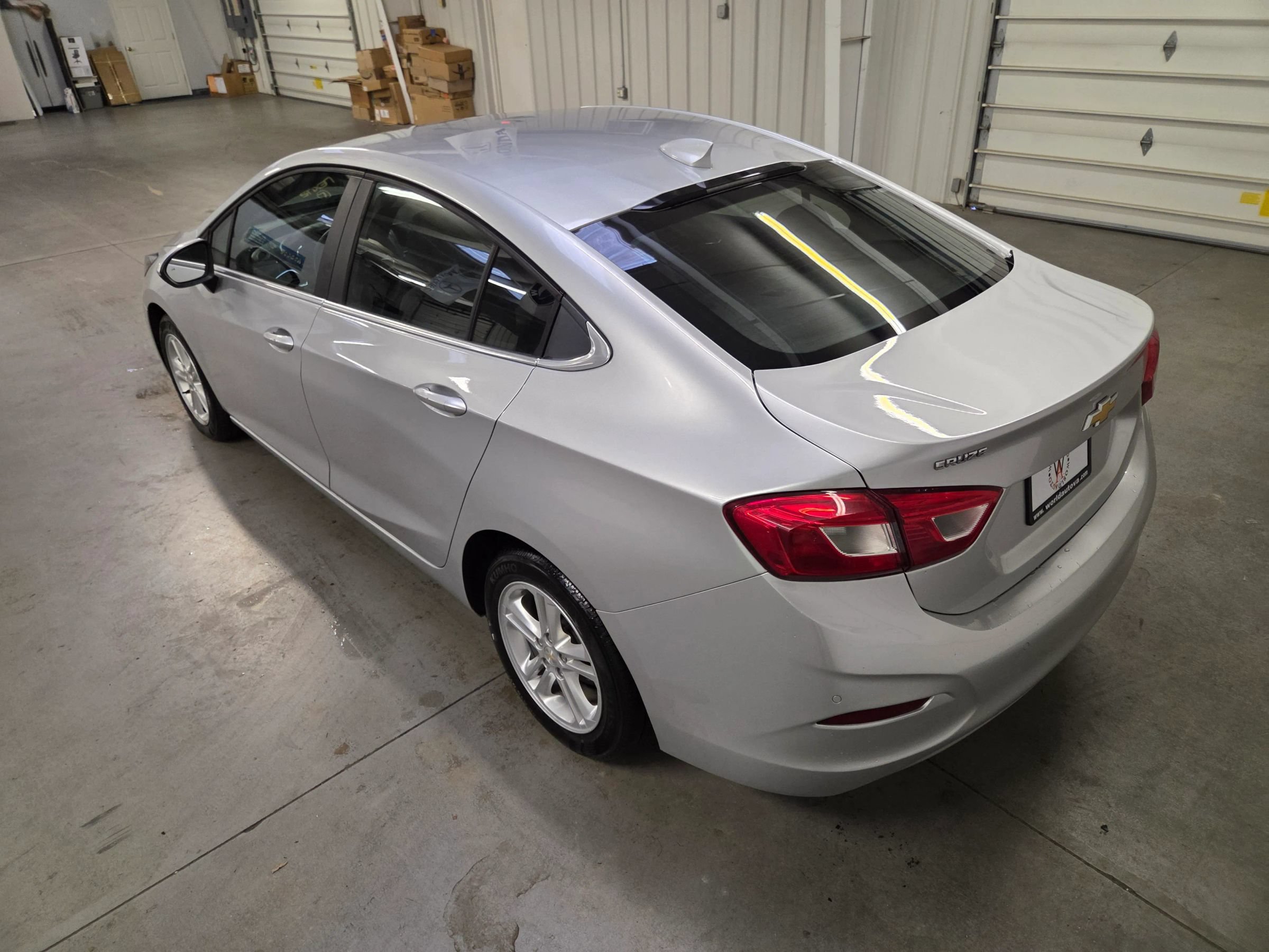 Used 2019 Chevrolet Cruze LT w/ Convenience Package FWD image 5