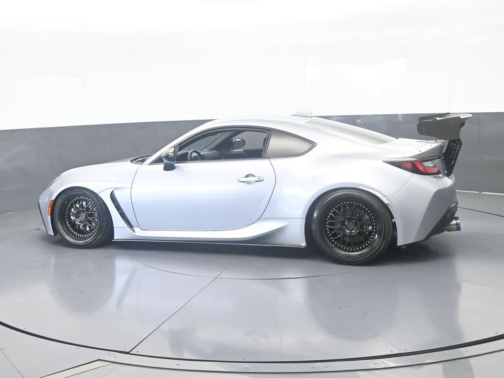 Used 2023 Toyota GR86 Premium RWD image 3