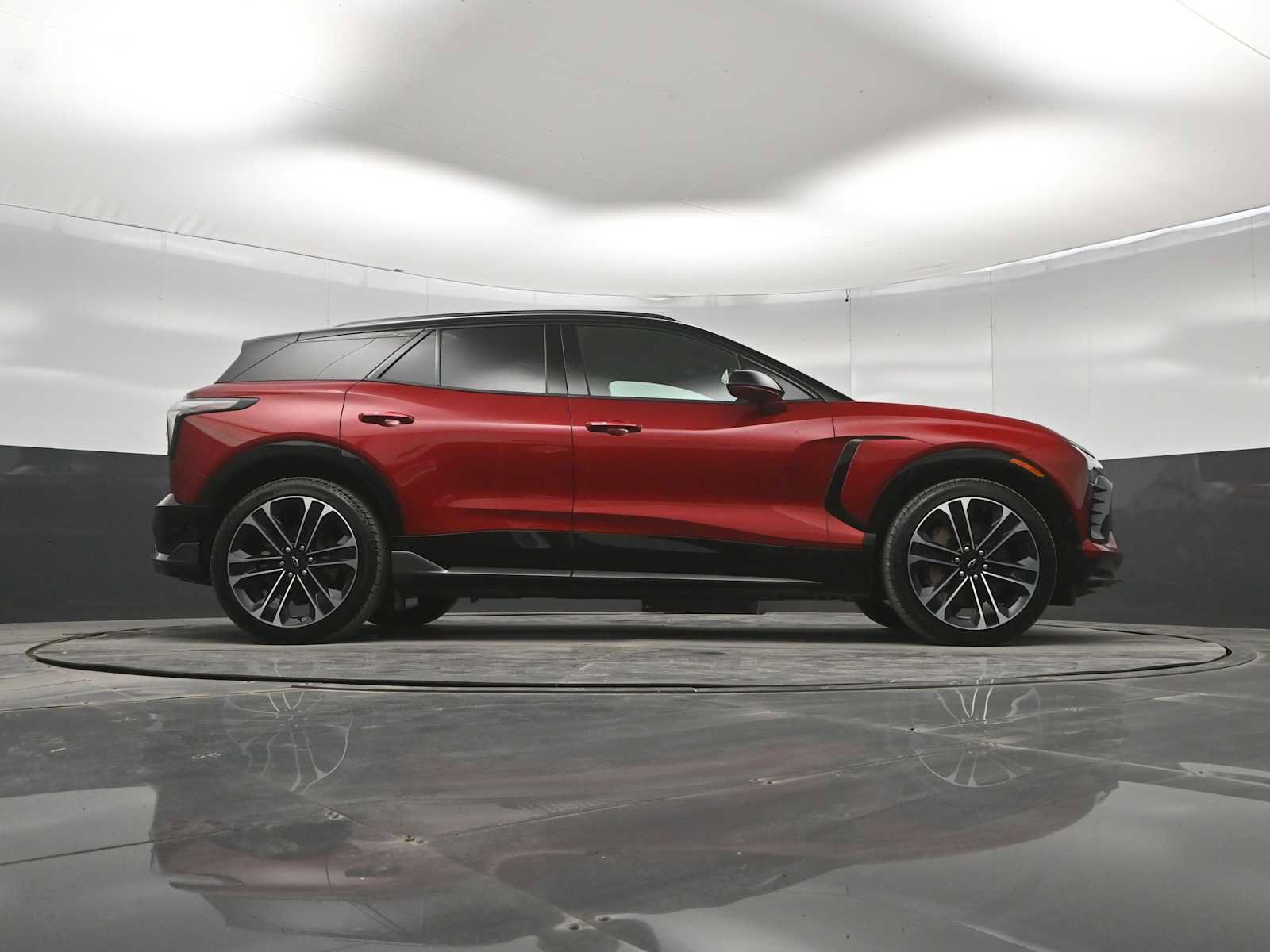 Used 2025 Chevrolet Blazer EV SS AWD/4WD image 40