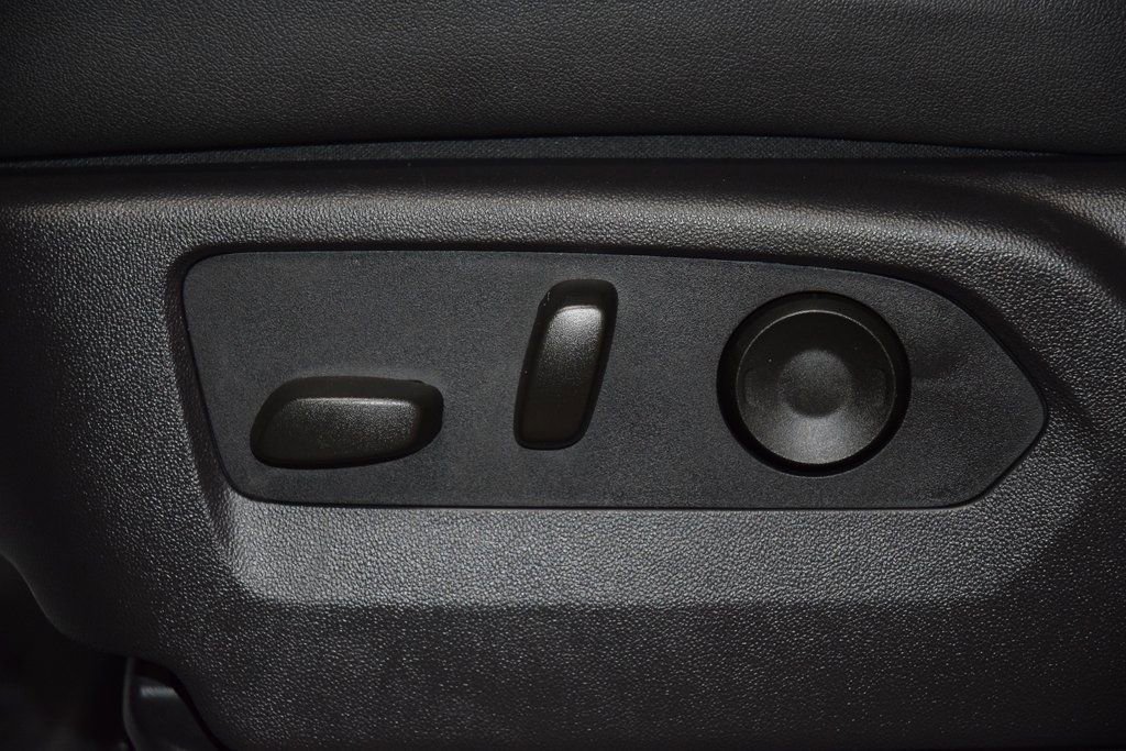 Used 2024 Chevrolet Silverado 1500 ZR2 w/ Technology Package image 45