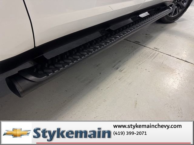 Used 2021 Chevrolet Suburban Z71 image 16
