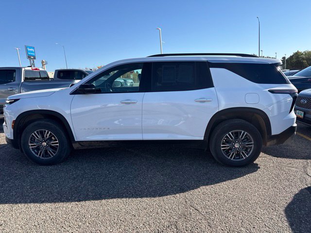 Used 2026 Chevrolet Traverse LT AWD/4WD image 7