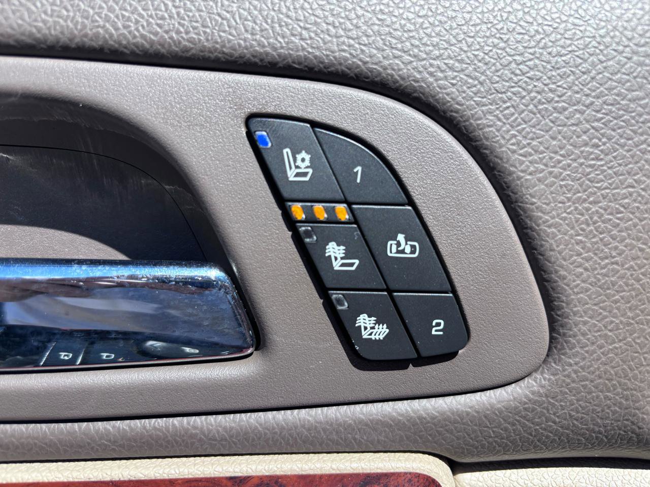 Used 2014 GMC Sierra 2500 SLT w/ SLT Convenience Package image 17