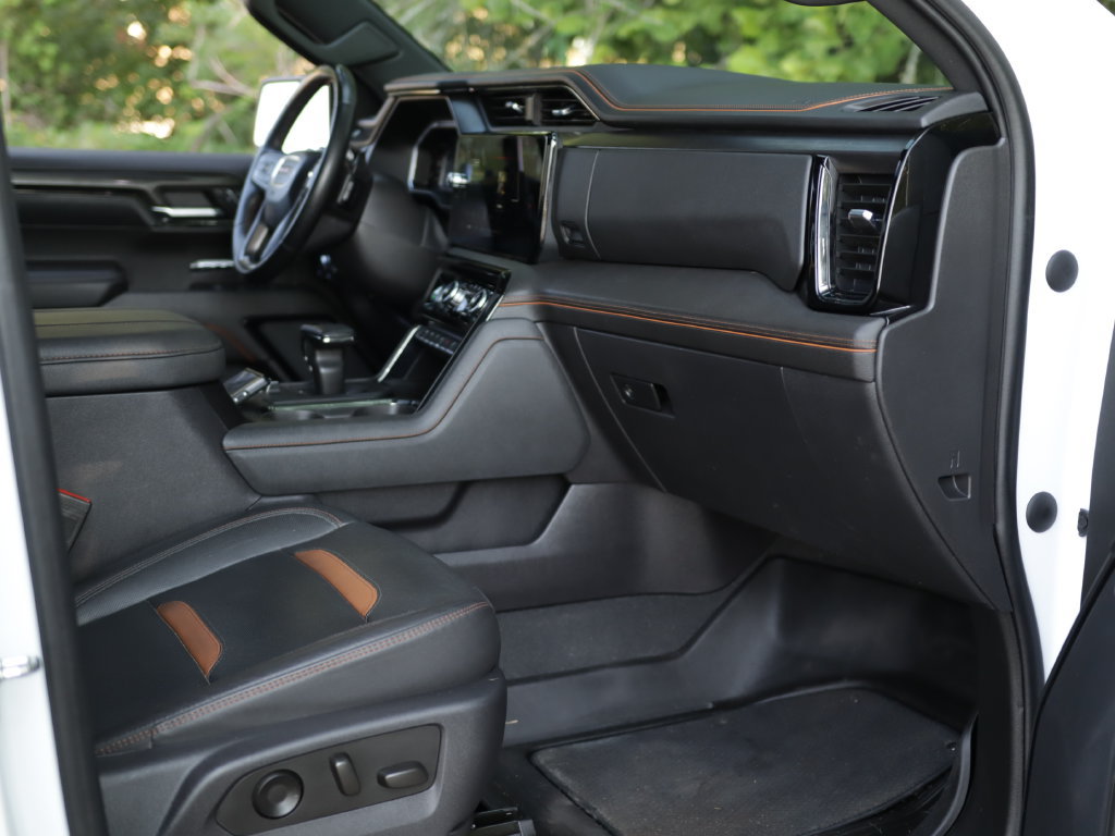 Used 2023 GMC Sierra 1500 AT4 w/ Technology Package AWD/4WD image 37