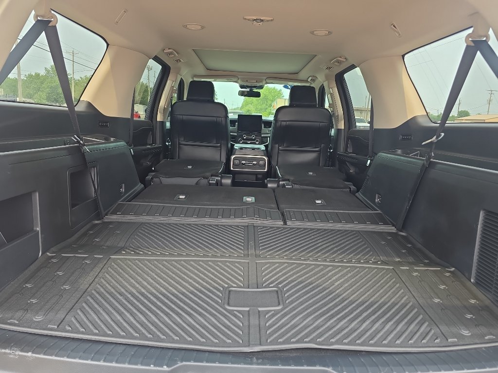 Used 2023 Ford Expedition Max XLT AWD/4WD image 12