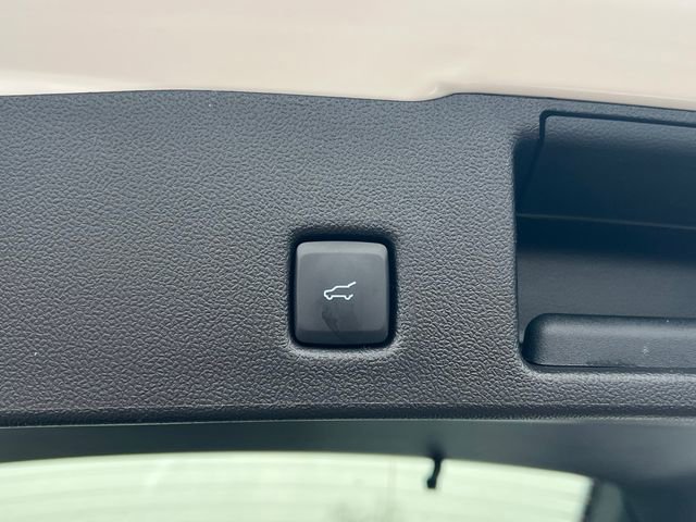 New 2026 Ford Escape SE w/ Class II Trailer Tow Package image 6