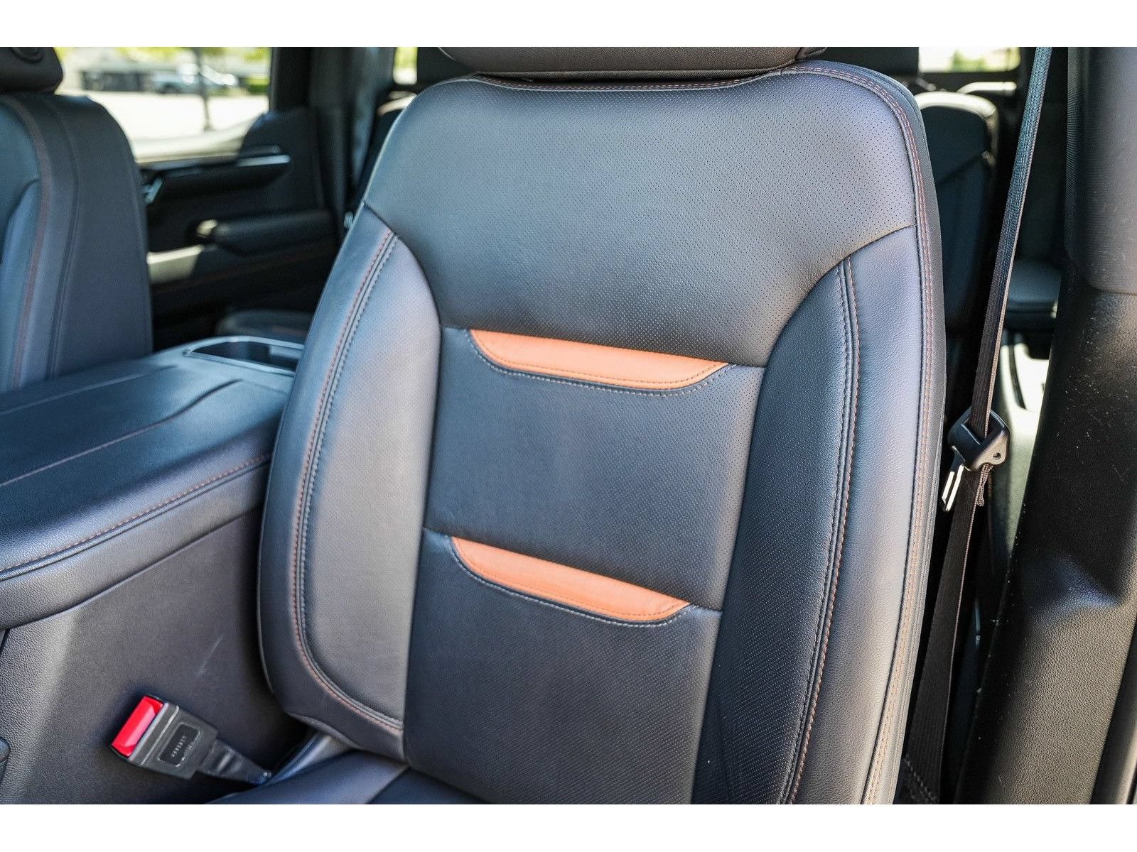 Used 2024 GMC Sierra 1500 AT4 w/ Technology Package AWD/4WD image 24
