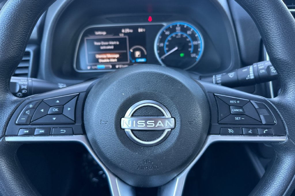 Used 2025 Nissan Leaf S FWD image 22