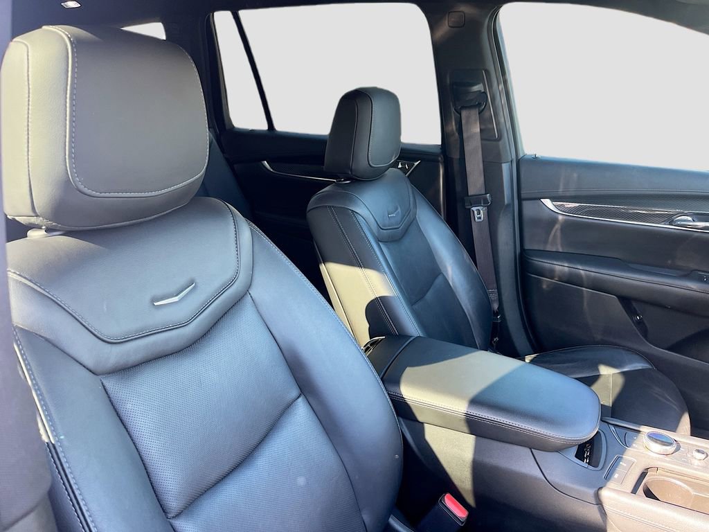 Used 2022 Cadillac XT6 Sport AWD/4WD image 30