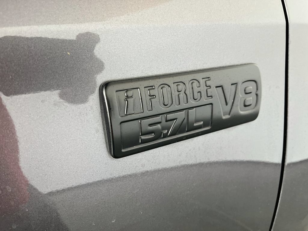 Used 2020 Toyota Tundra SR5 w/ SR5 Leather Package AWD/4WD image 36