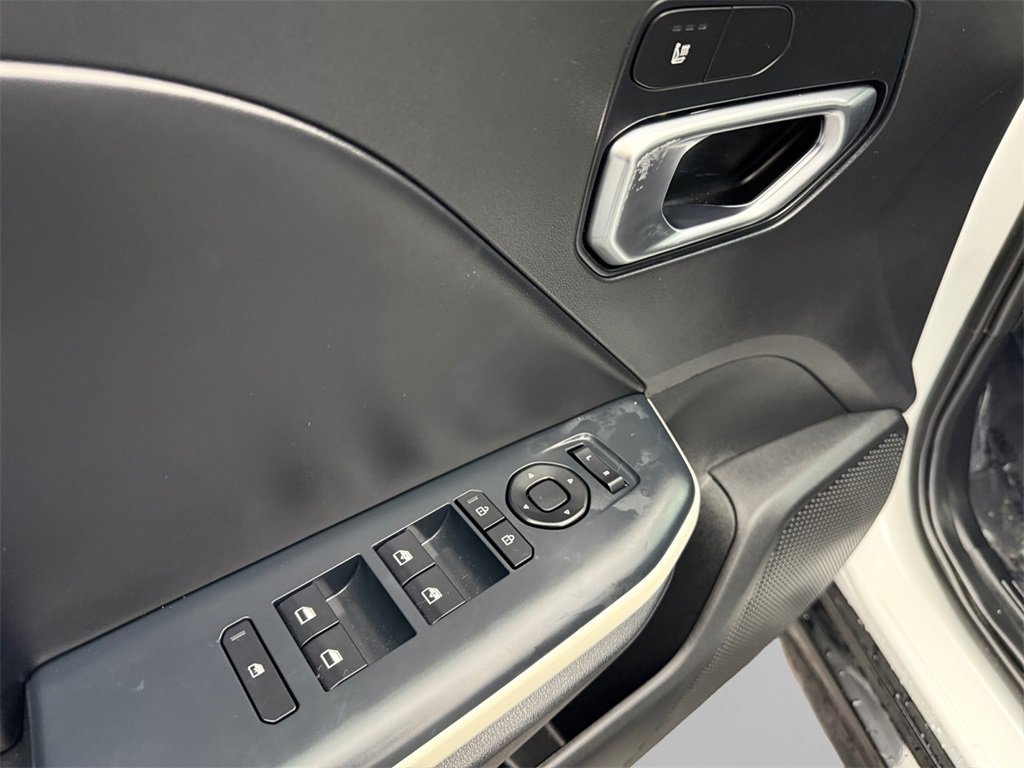 Used 2025 Kia K4 GT-Line image 14