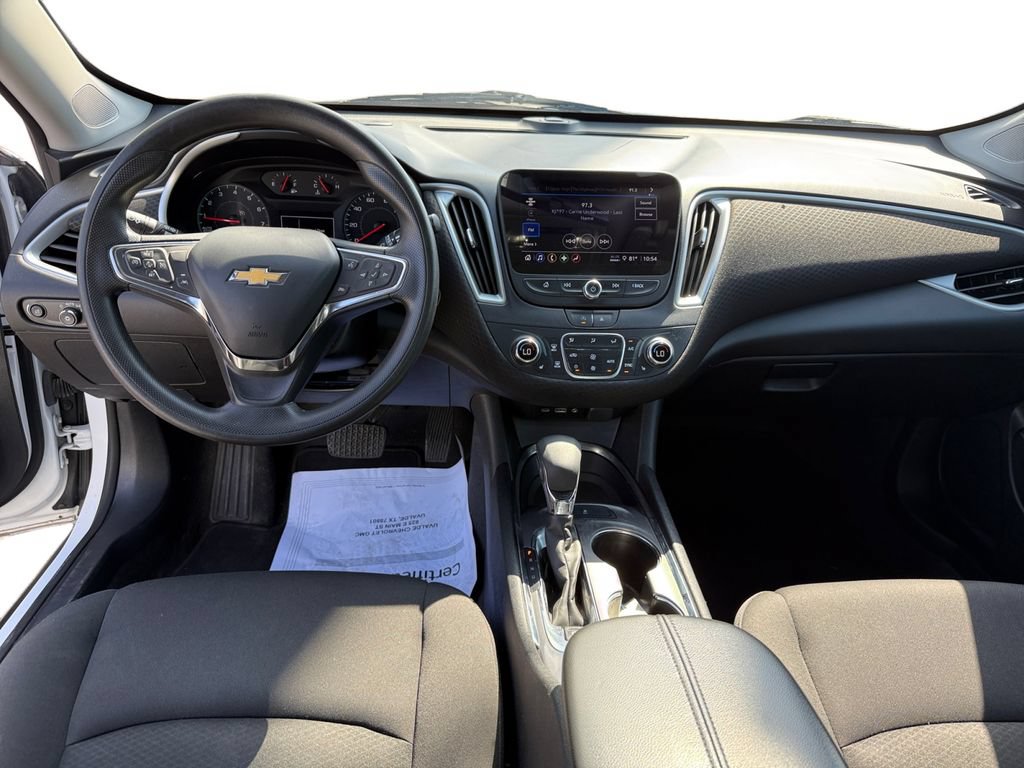 Used 2025 Chevrolet Malibu LT FWD image 21