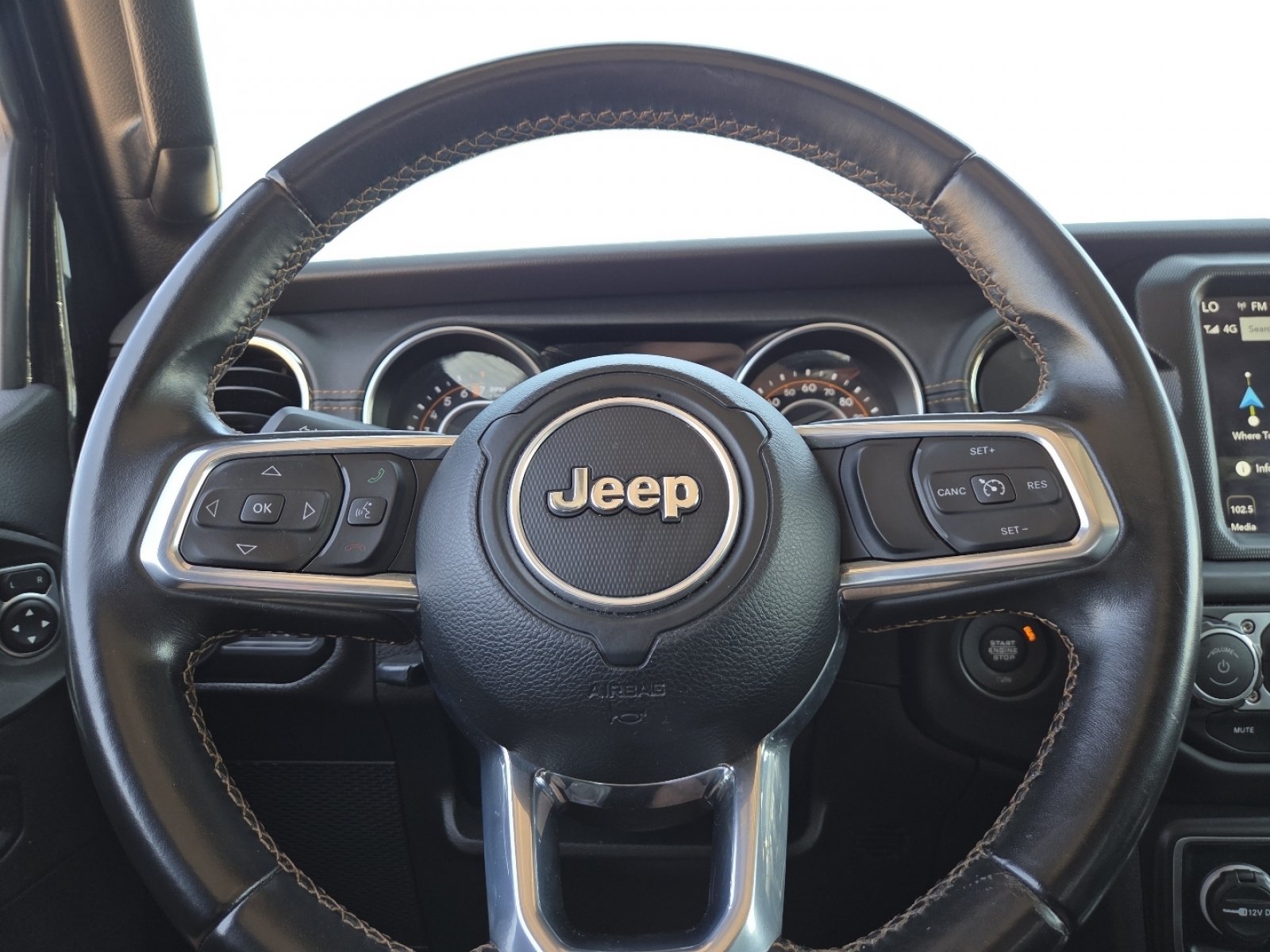 Used 2022 Jeep Gladiator Overland AWD/4WD image 24