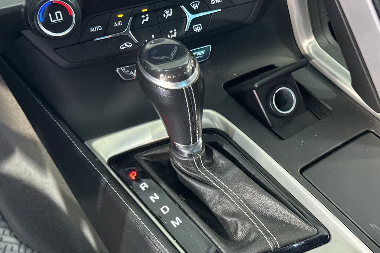 Used 2018 Chevrolet Corvette Stingray Coupe w/ 1LT RWD image 21
