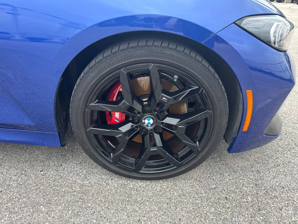 Certified 2025 BMW 330i xDrive Sedan w/ M Sport Package AWD/4WD image 3