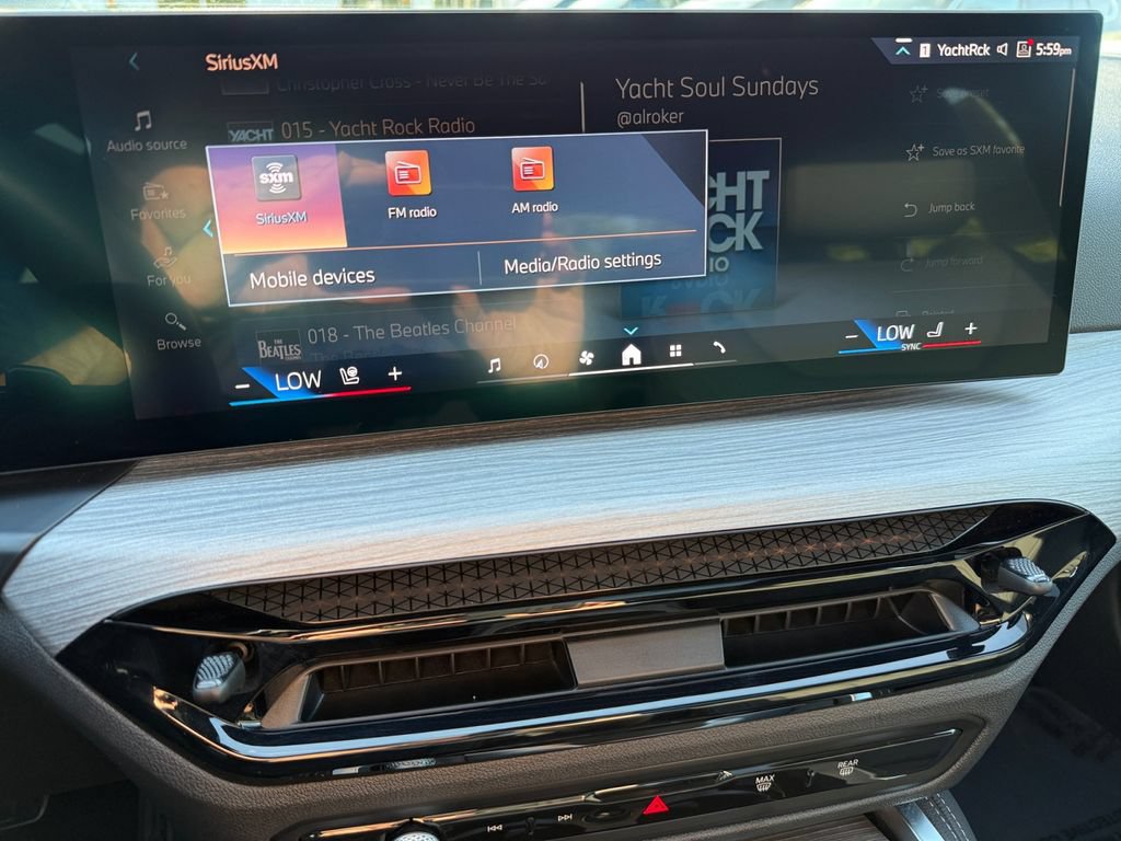 Used 2025 BMW 430i xDrive w/ M Sport Package AWD/4WD image 23