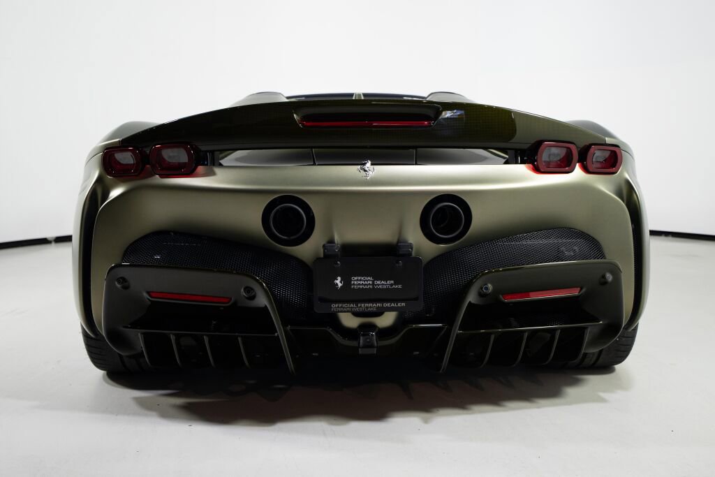 Used 2025 Ferrari SF90 Spider image 9