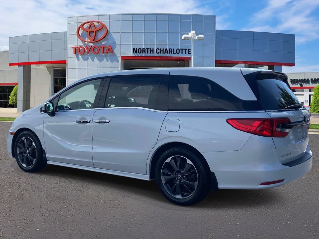 Used 2023 Honda Odyssey Elite image 6