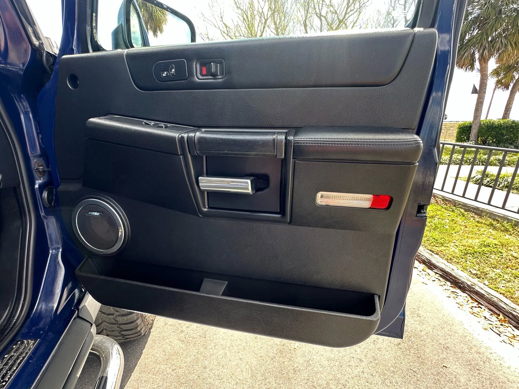 Used 2007 HUMMER H2 image 24