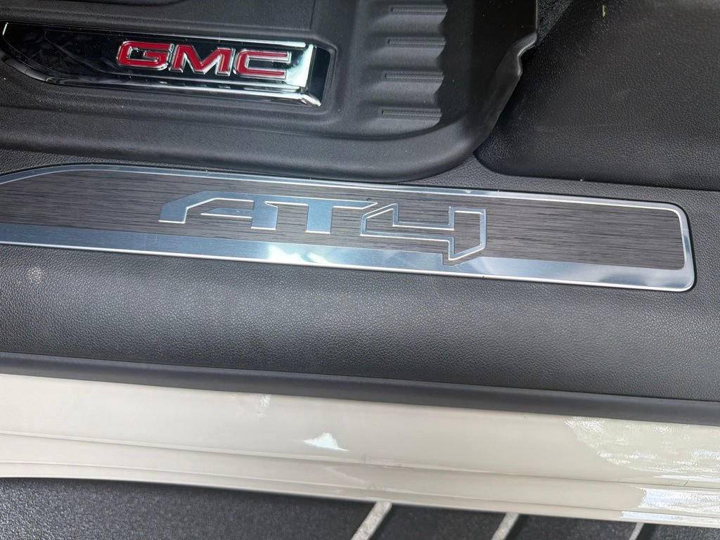 New 2026 GMC Sierra 2500 AT4 w/ AT4 Premium Plus Package AWD/4WD image 31