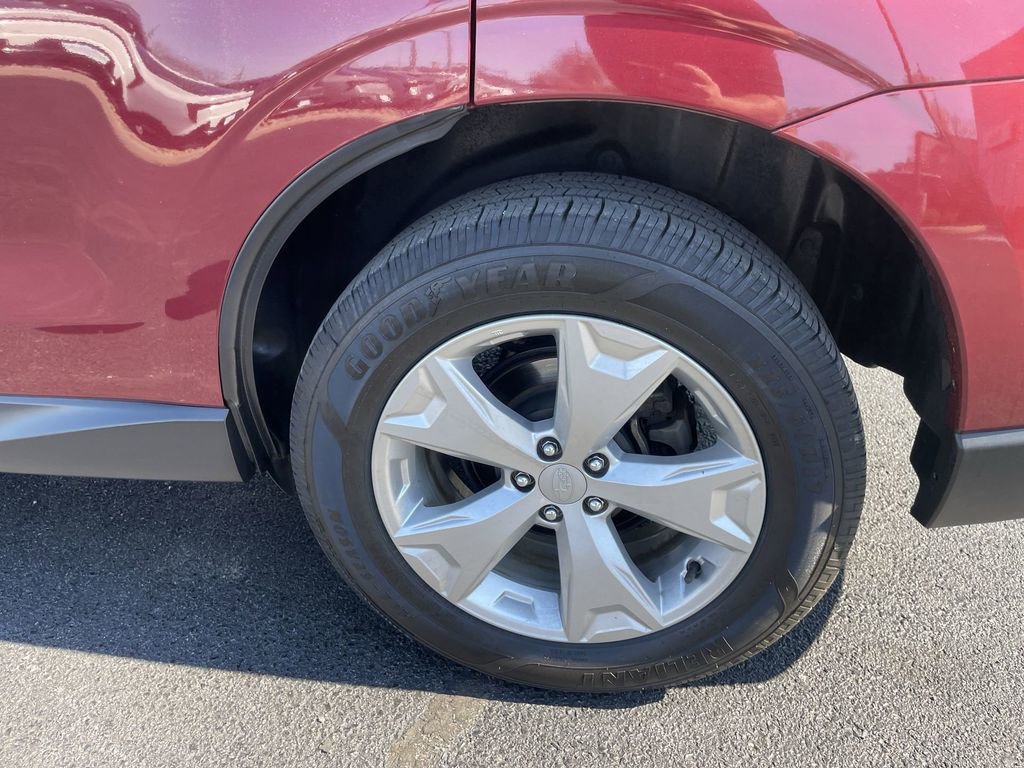 Used 2014 Subaru Forester 2.5i Limited image 8