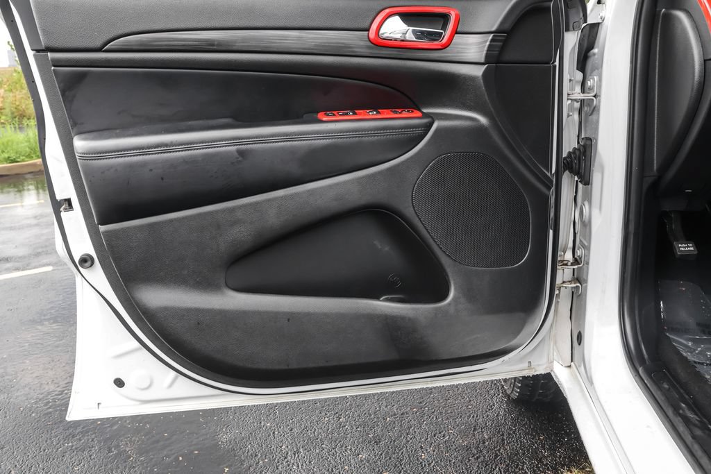 Used 2019 Jeep Grand Cherokee Altitude AWD/4WD image 27