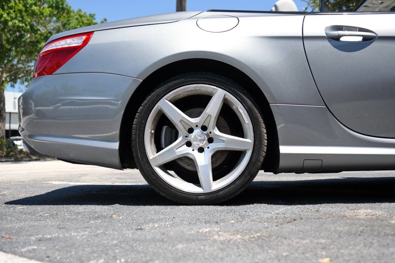 Used 2014 Mercedes-Benz SL 550 image 29