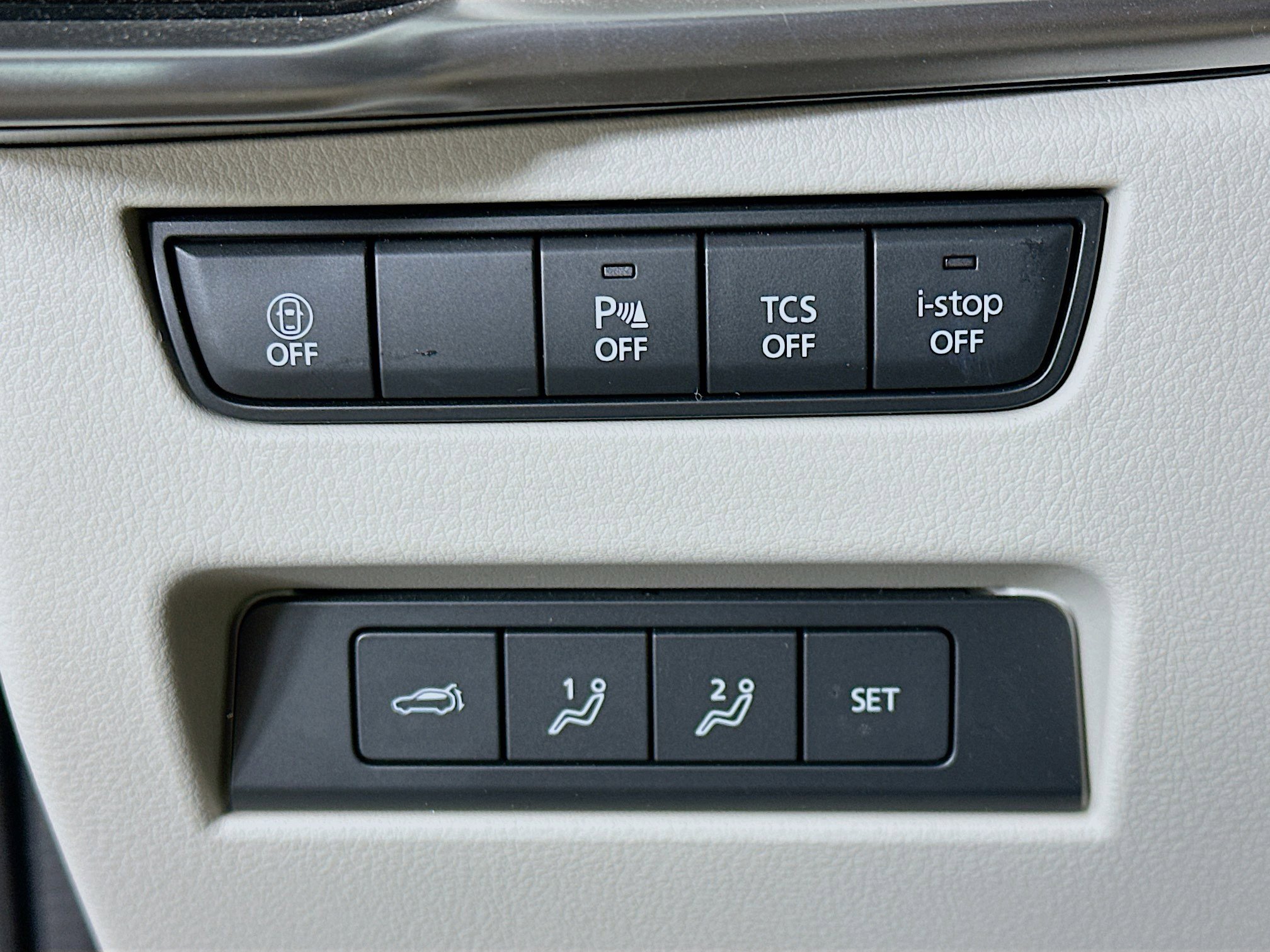 Used 2025 MAZDA CX-90 3.3 Turbo w/ Premium Plus Pkg image 17