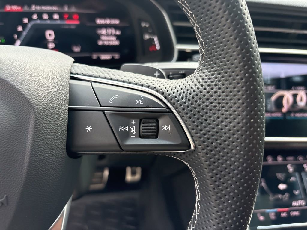 Certified 2023 Audi SQ7 Premium Plus w/ Executive Package AWD/4WD image 23