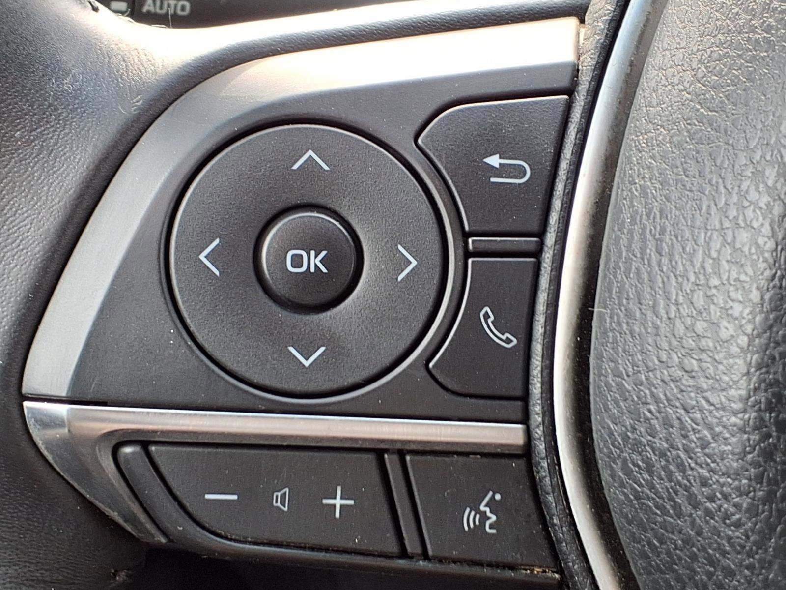 Used 2018 Toyota Camry XLE w/ Audio Package image 20