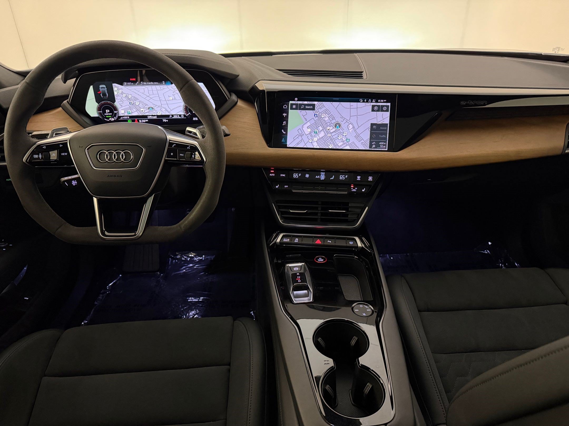Used 2023 Audi e-tron GT Premium Plus AWD/4WD image 28