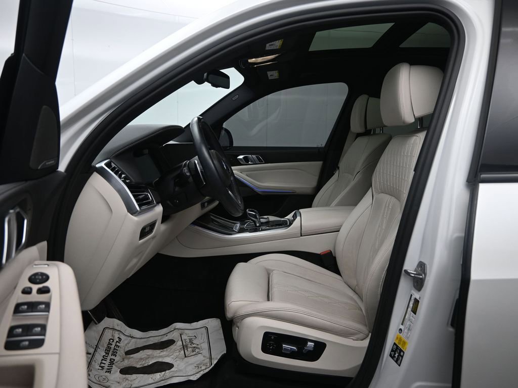 Used 2023 BMW X5 M50i w/ Executive Package image 25