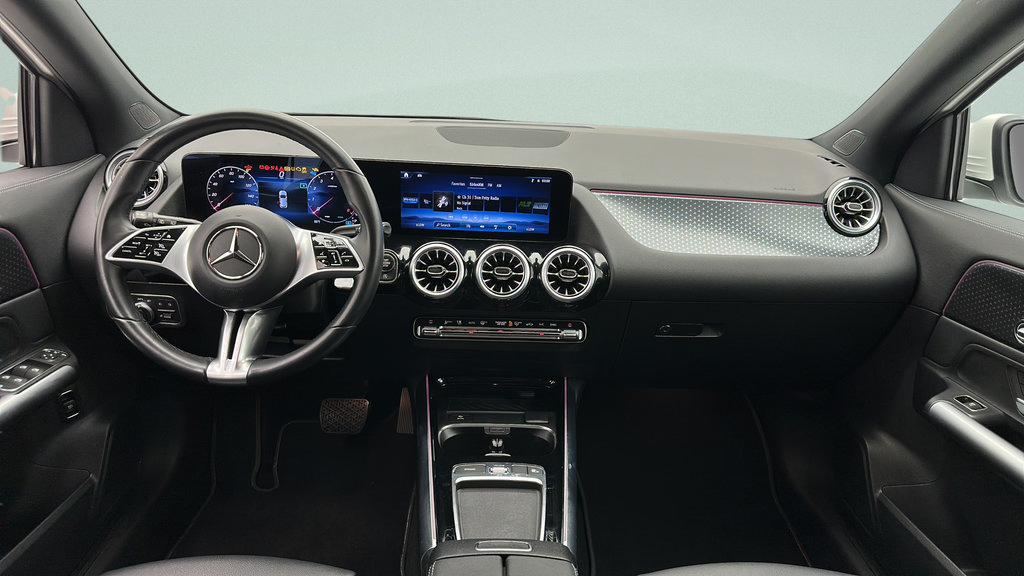 Used 2025 Mercedes-Benz GLA 250 4MATIC image 12